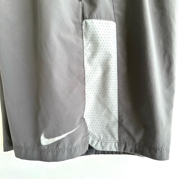 Nike Running Shorts Adult Medium Gray Athletic Workout Gym Dri Fit Mens - Picture 6 of 7